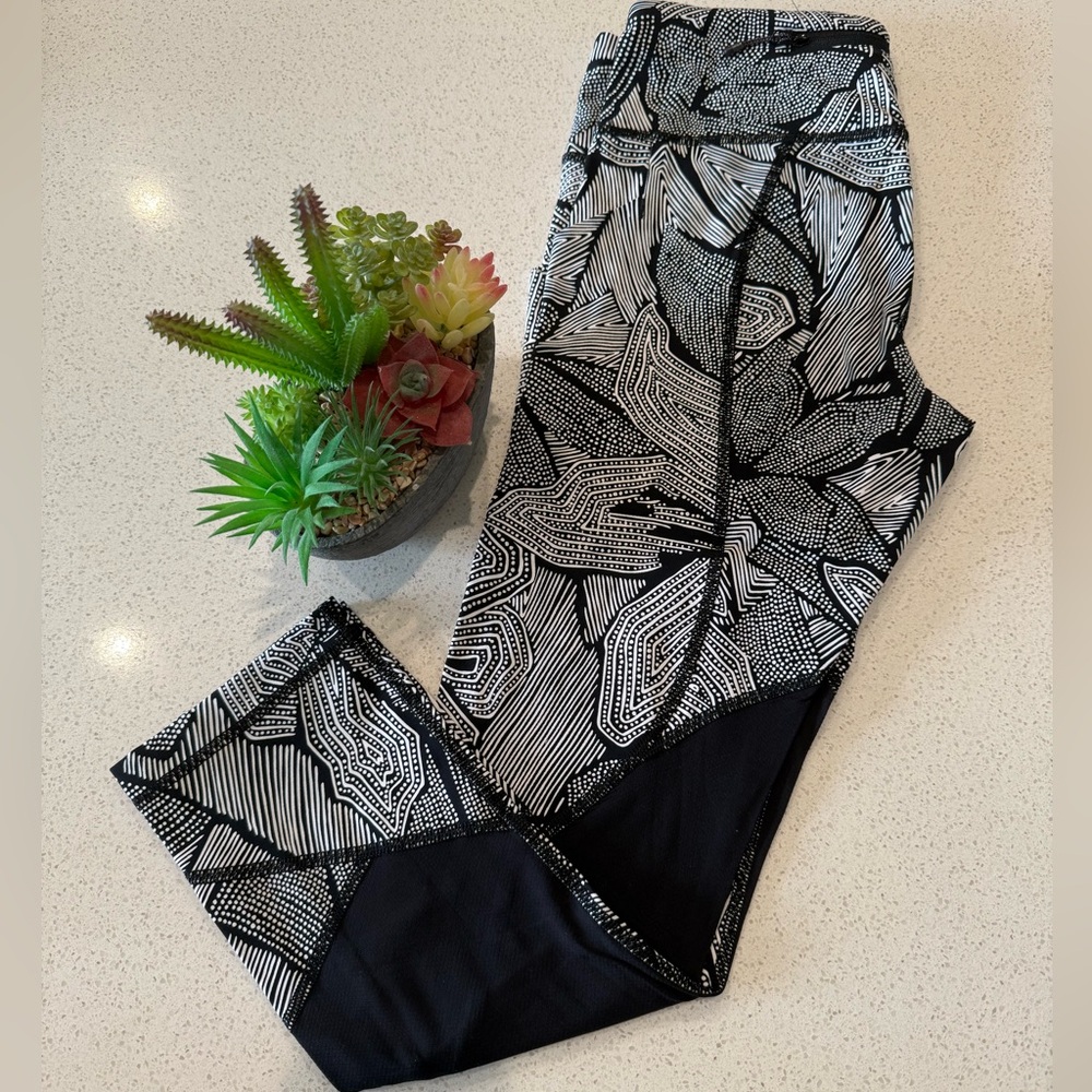 Lululemon Athletica Pace Setter Patterned Leggings